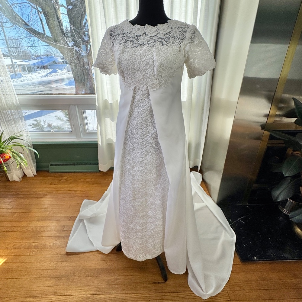 Vintage 70s wedding dress, lace column gown, chapel train, modern size 4 (S)